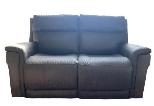 70693 Loveseat