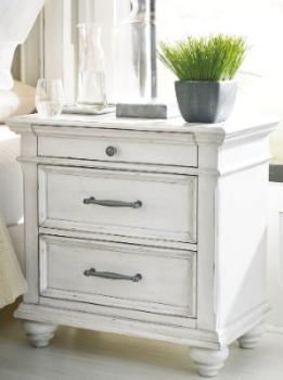 Ashley Express - Kanwyn Three Drawer Night Stand