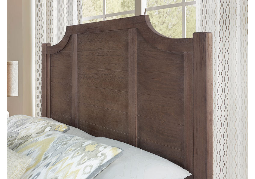 SCALLOPED STORAGE BED