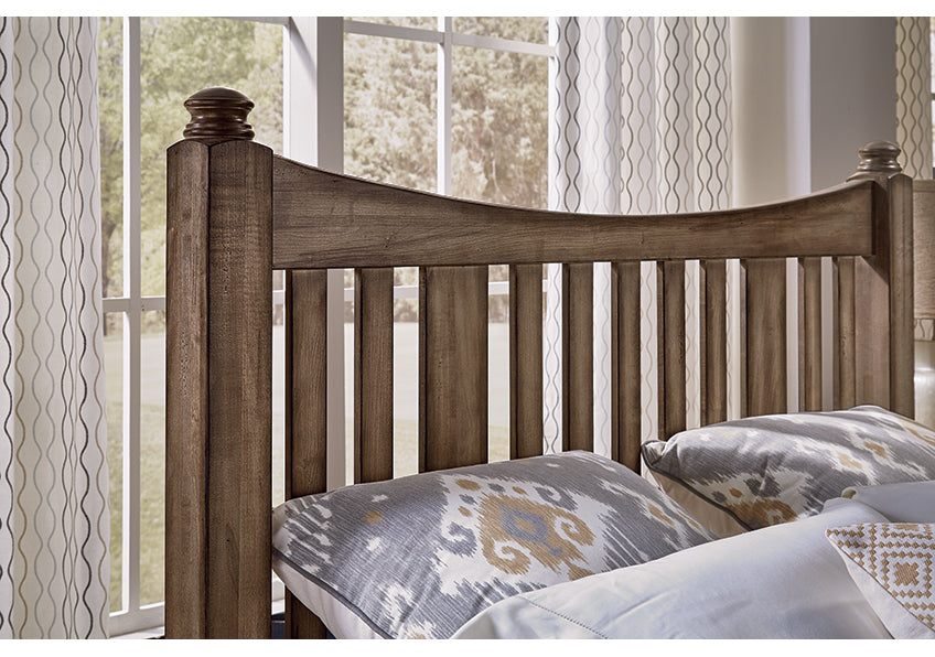 SLAT POSTER BED WITH STORAGE FOOTBOARD