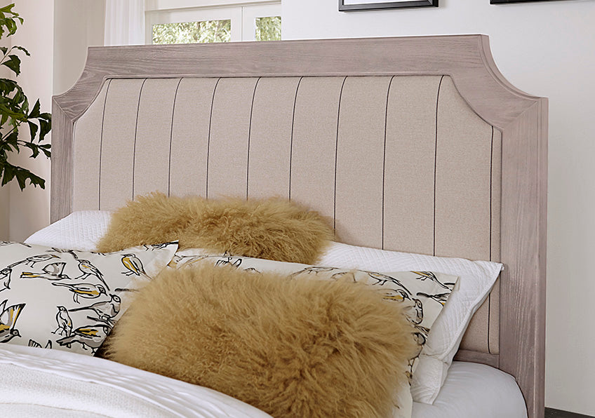 UPHOLSTERED BED IN QUEEN & KING