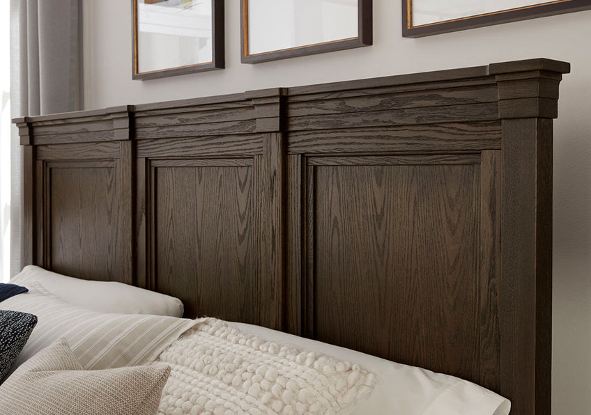 MANSION BED WITH LOW PROFILE FOOTBOARD IN CHARLESTON BROWN