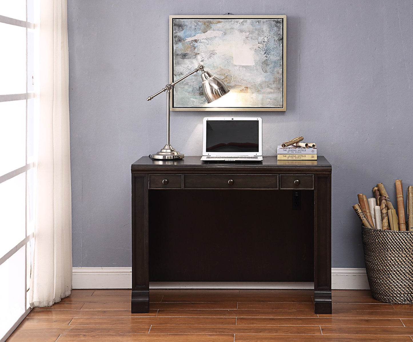 WASHINGTON HEIGHTS LIBRARY DESK