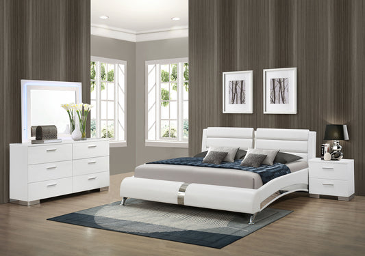 Jeremaine 4-piece Eastern King Bedroom Set White