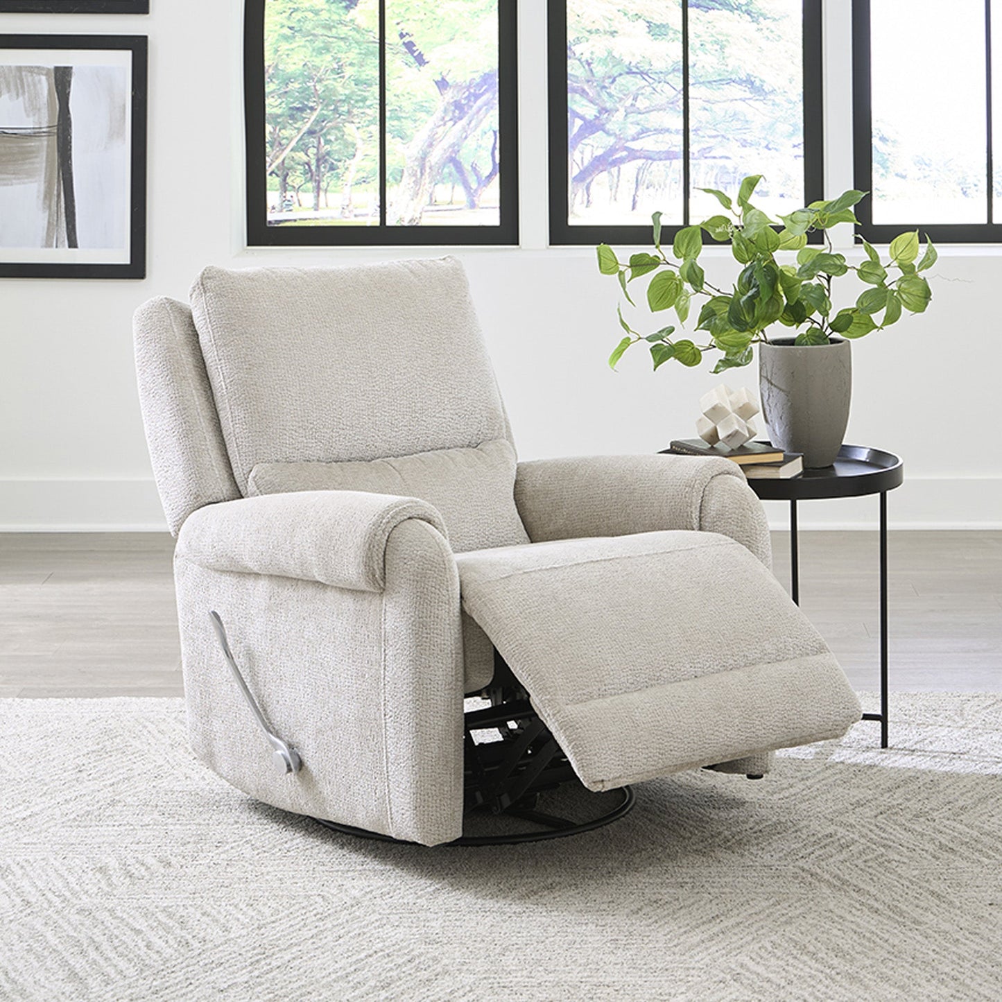 GENTRY - ECRU MIST MANUAL RECLINER